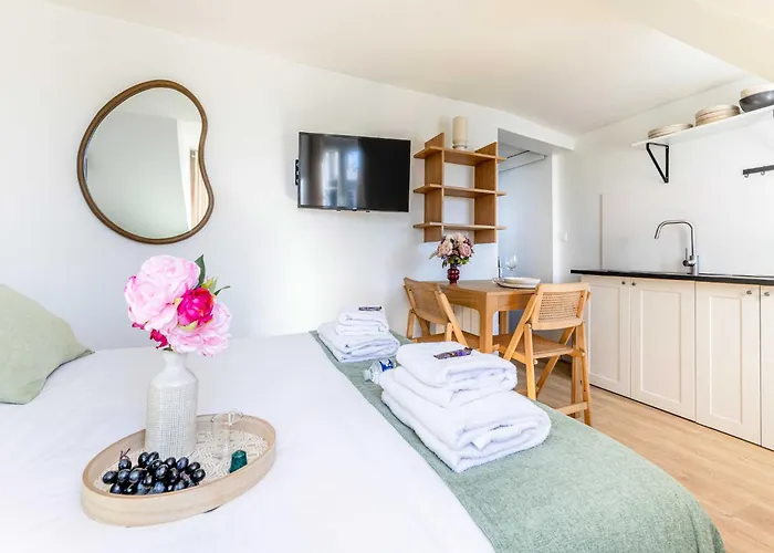 Cosy In The Heart Of - Mobility Lease *